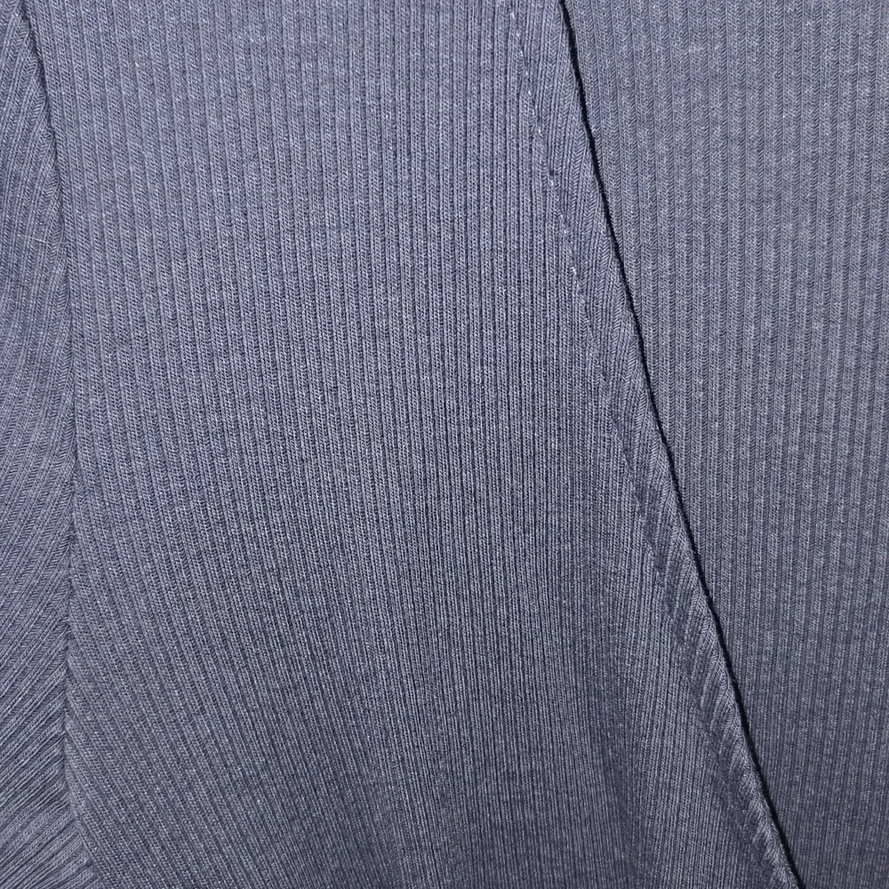 2 Express Shirts - Picture 7 of 12